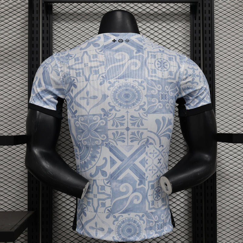 Camisa Portugal Edição Especial 2024/25 Jogador Nike Masculino com Patch - Branca e Cinza