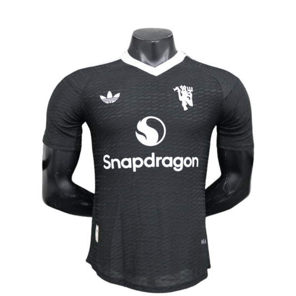 Camisa Manchester United 2024/25 Jogador Adidas Masculino com Patch - Preta e Branca