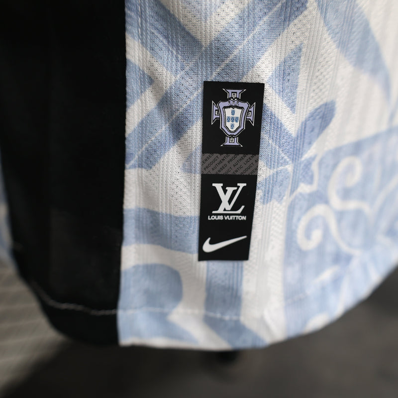 Camisa Portugal Edição Especial 2024/25 Jogador Nike Masculino com Patch - Branca e Cinza