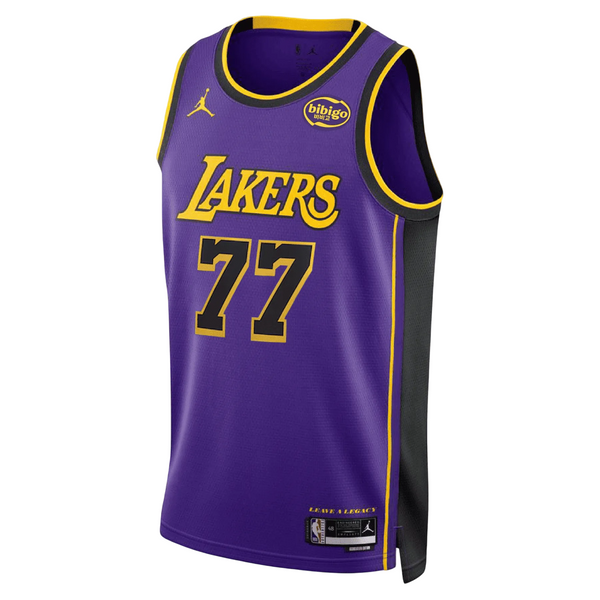 regata NBA Los Angeles Lakers Jordan Statement Edition Swingman Jersey Luka Doncic 77 Roxa